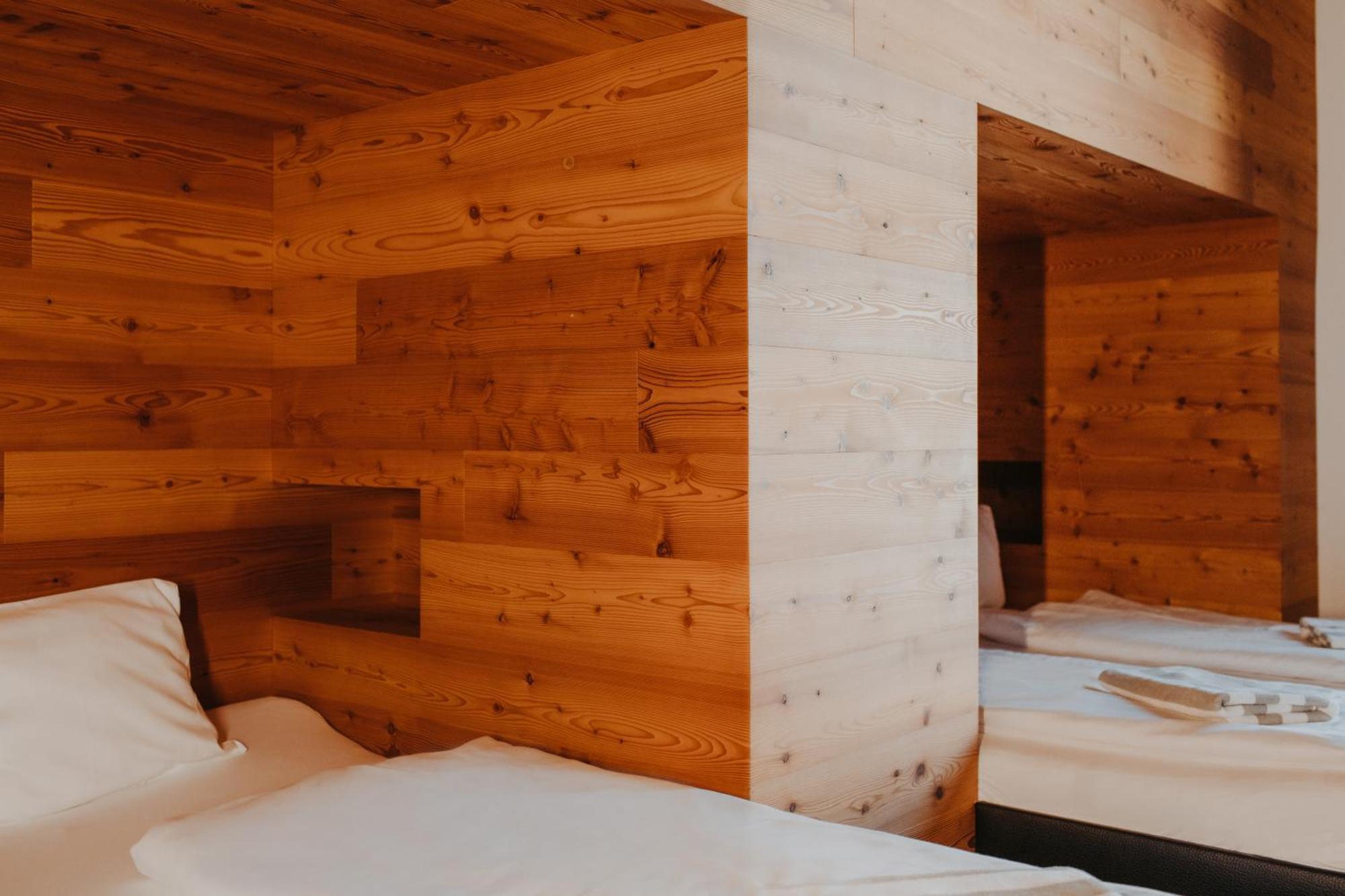 Hotel Hinteregger มาเทรอี อิน ออสท์ทีโรล ภายนอก รูปภาพ