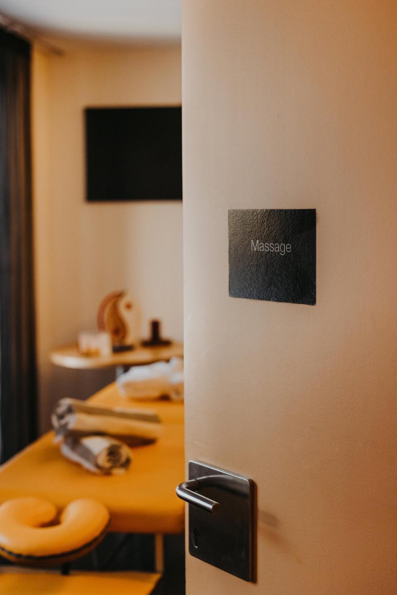 Hotel Hinteregger มาเทรอี อิน ออสท์ทีโรล ภายนอก รูปภาพ